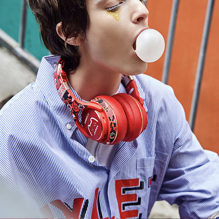 Wireless Bluetooth Headphones – Over-Ear HiFi Sound with Noise Reduction & Long Battery Life